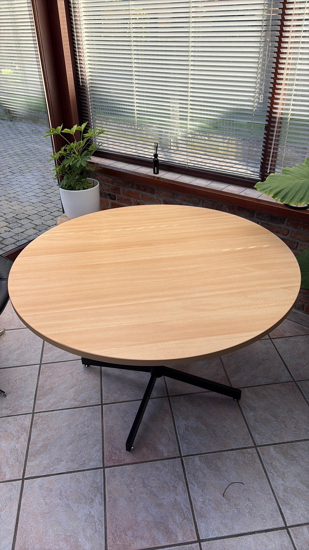 Ronde tafel, Ophalen, Zo goed als nieuw, 75 – 100, Houten tafel