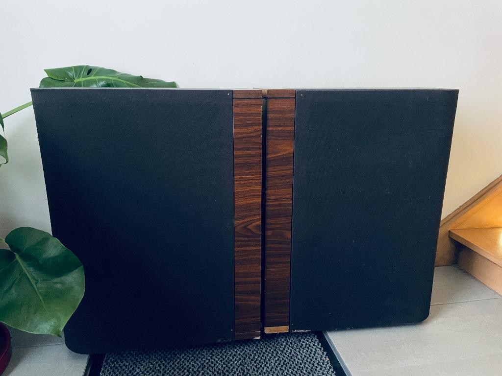 Bose 505-luidsprekers — vol, krachtig geluid, Audio, Tv en Foto, Luidsprekerboxen, Gebruikt, Front, Rear of Stereo speakers, 120 watt of meer