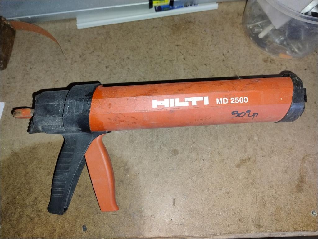 Hilti md2500 twee componenten lijmspuit, Doe-het-zelf en Bouw, Gereedschap | Handgereedschap, Ophalen