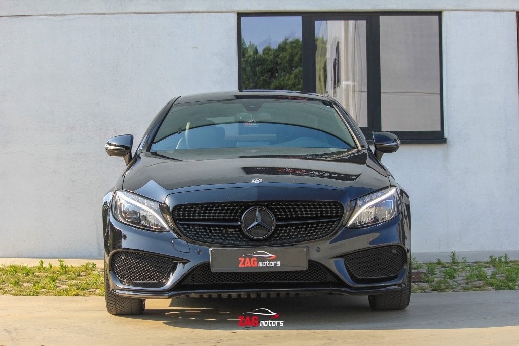 Mercedes C180 Coupé AMG Night | LED | Camera | Automaat, Auto's, Mercedes-Benz, 4 cilinders, 1600 cc, Zwart, 5 zetels