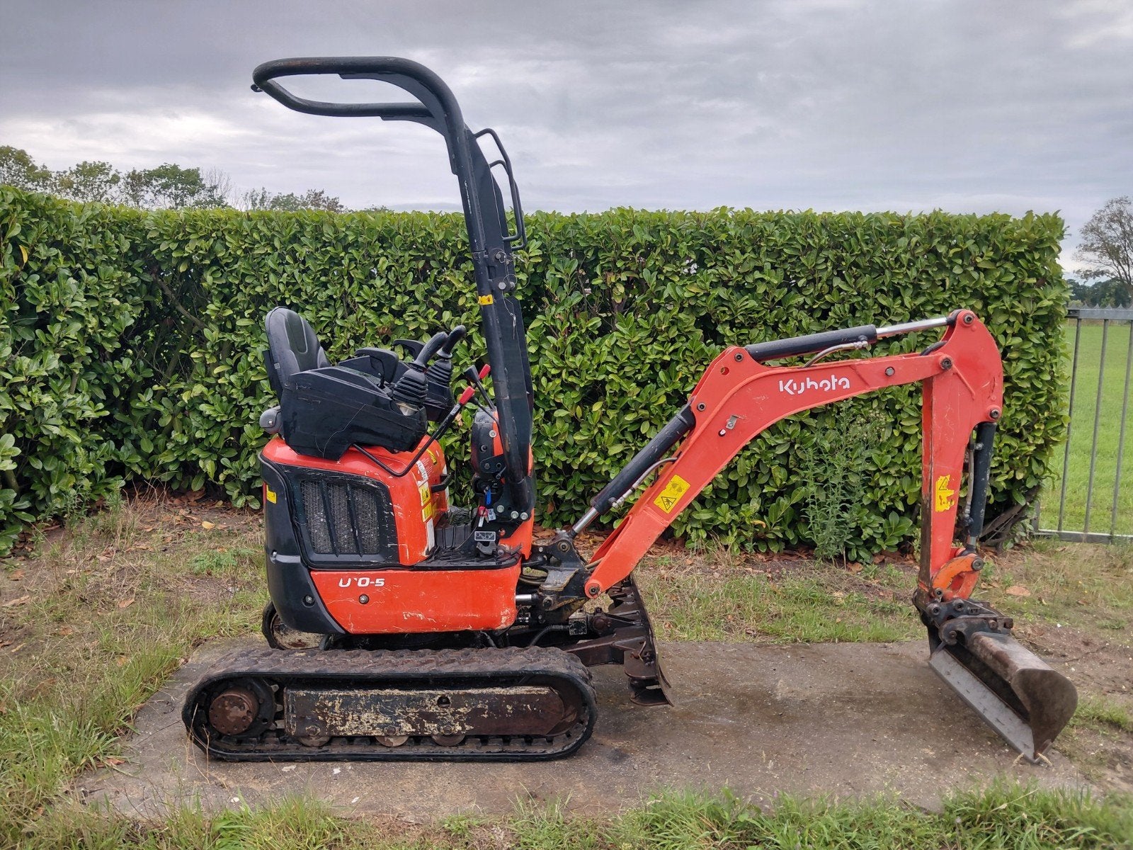 Minigraver Kubota U10-5 / 1700 uur / Minikraan, Zakelijke goederen, Machines en Bouw | Kranen en Graafmachines, Ophalen