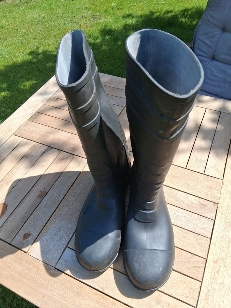 Maat 47 laarzen met stalen neuzen., Tuin en Terras, Werkkleding, Ophalen of Verzenden, Laarzen