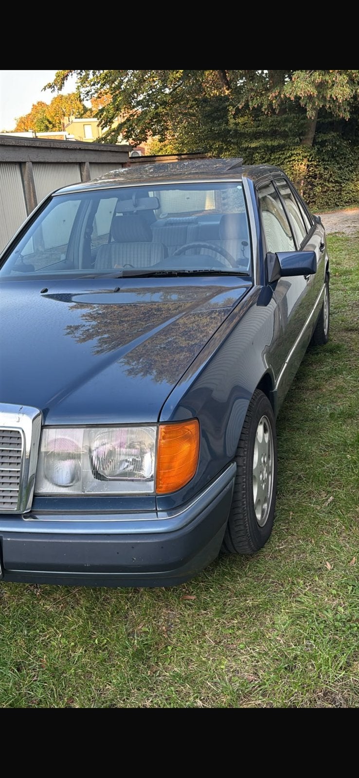 Voiture classique Mercedes-Benz W124 200 E Automatic — 1991, Achat, 5 portes, Automatique, Particulier