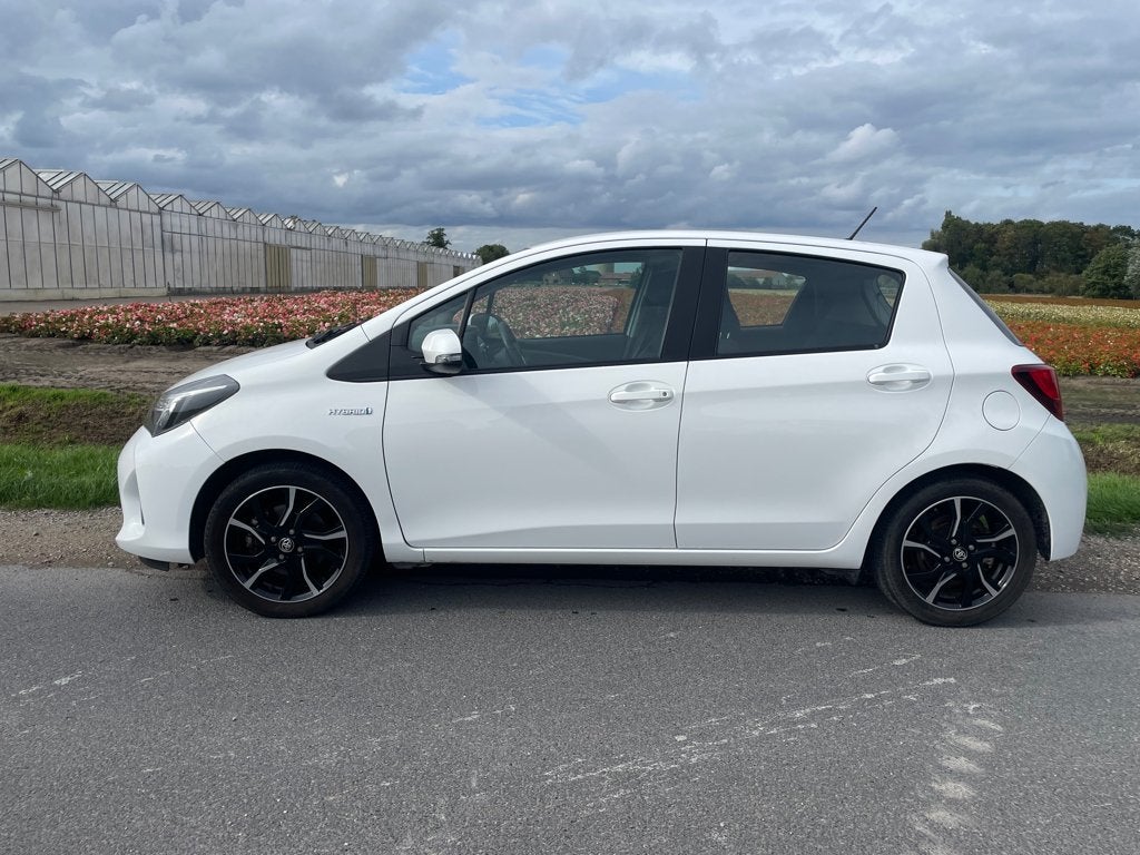 Toyota Yaris Hybrid 20780km, Autos, Toyota, Achat, Euro 6, Noir, Verrouillage central