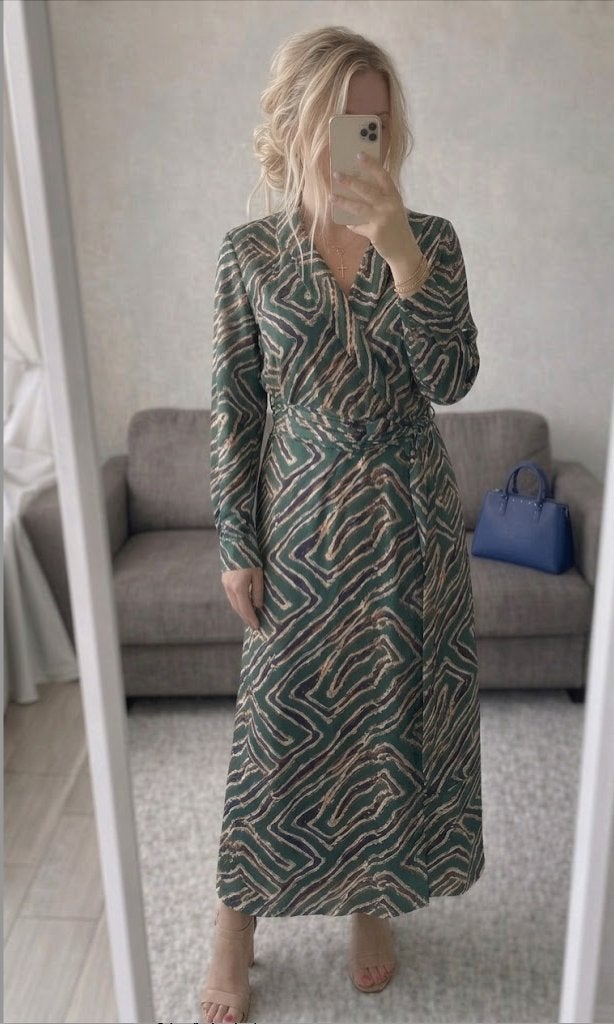 Jurk K-Design xl, Kleding | Dames, Jurken, K-design, Overige kleuren, Verzenden, Maat 46/48 (XL) of groter