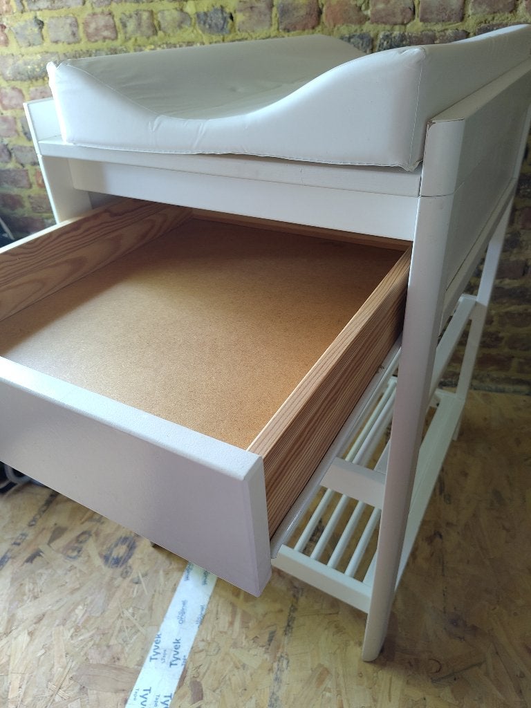 Witte verzorgingstafel met kussen, 90 à 105 cm, Enlèvement, Utilisé, 70 cm ou plus