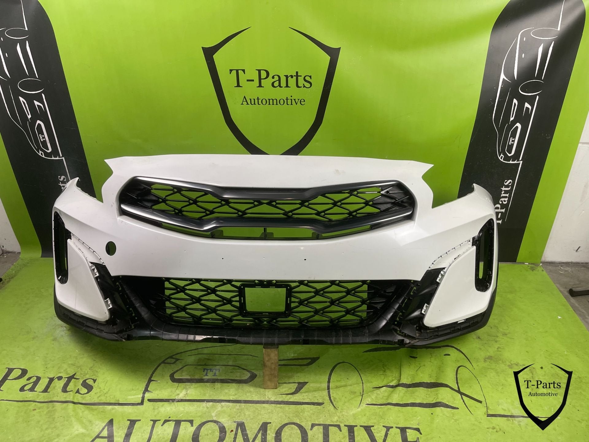 kia Xceed voorbumper bumper 86540J7PB0 grille, Info@fabrikant.eu, Bumper, Fabrikantstraat 1
1000 AA  Amsterdam, Fabrikant BV