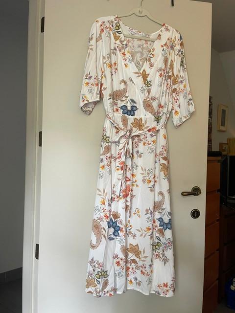 Een volledige zomergarderobe voor een dame maatje XL/50, Kleding | Dames, Overige typen, Overige kleuren, Zo goed als nieuw, Ophalen