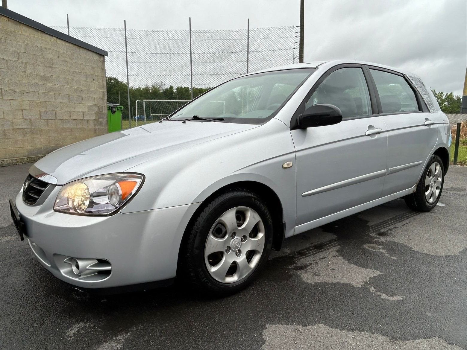 Exporteur Kia Cerato 1.5 crdi Airco, Auto's, Kia, Cerato, 75 kW, 5 deurs, Particulier