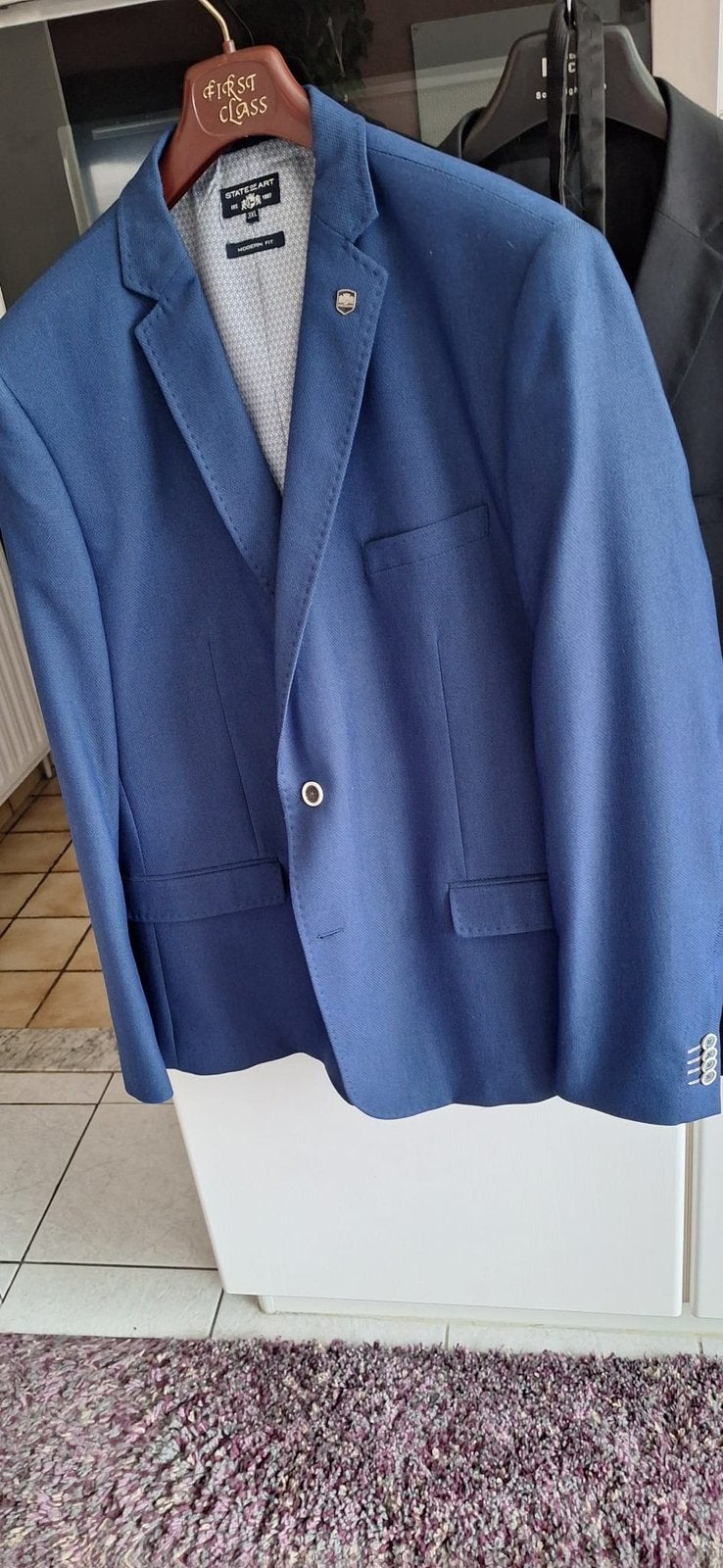 Kostuumsvest, Ophalen, Zo goed als nieuw