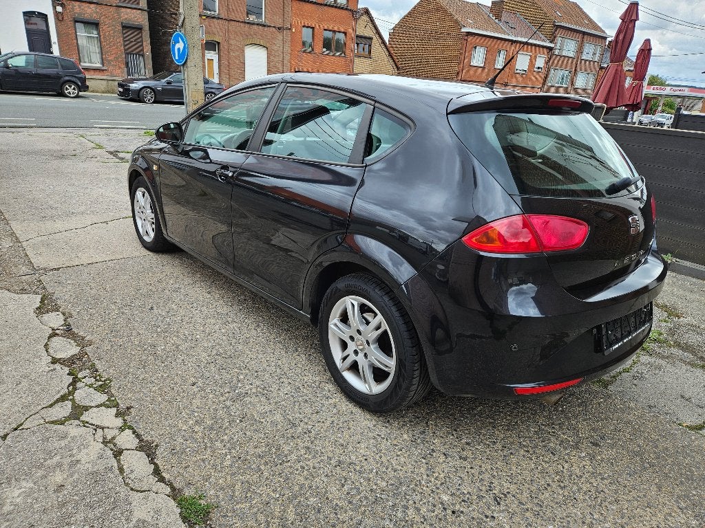 Seat Leon1.6tdi 2011 euro5 très bonne état roule impeccable, Autos, Euro 5, Système Start/Stop, 5 portes, Particulier
