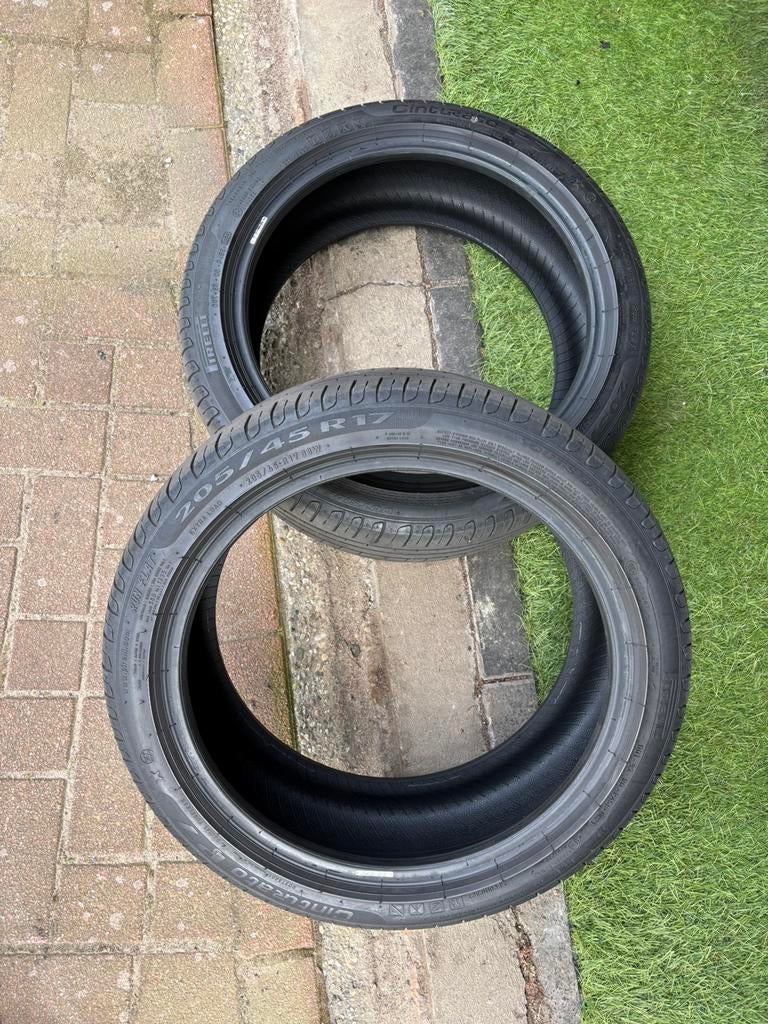 2 Zomerbanden pirelli 205 45 R17 runflat, Auto-onderdelen, Banden en Velgen, Ophalen, Zomerbanden