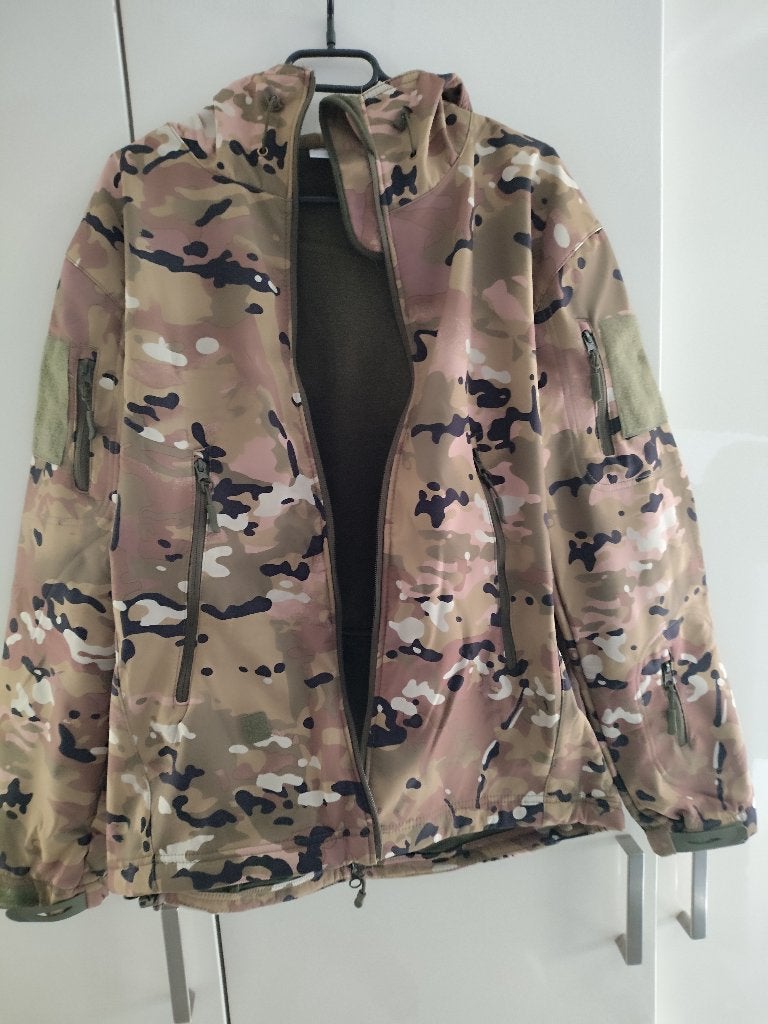 Softshell Multi-cam jas(L), Ophalen of Verzenden, Landmacht, Kleding of Schoenen