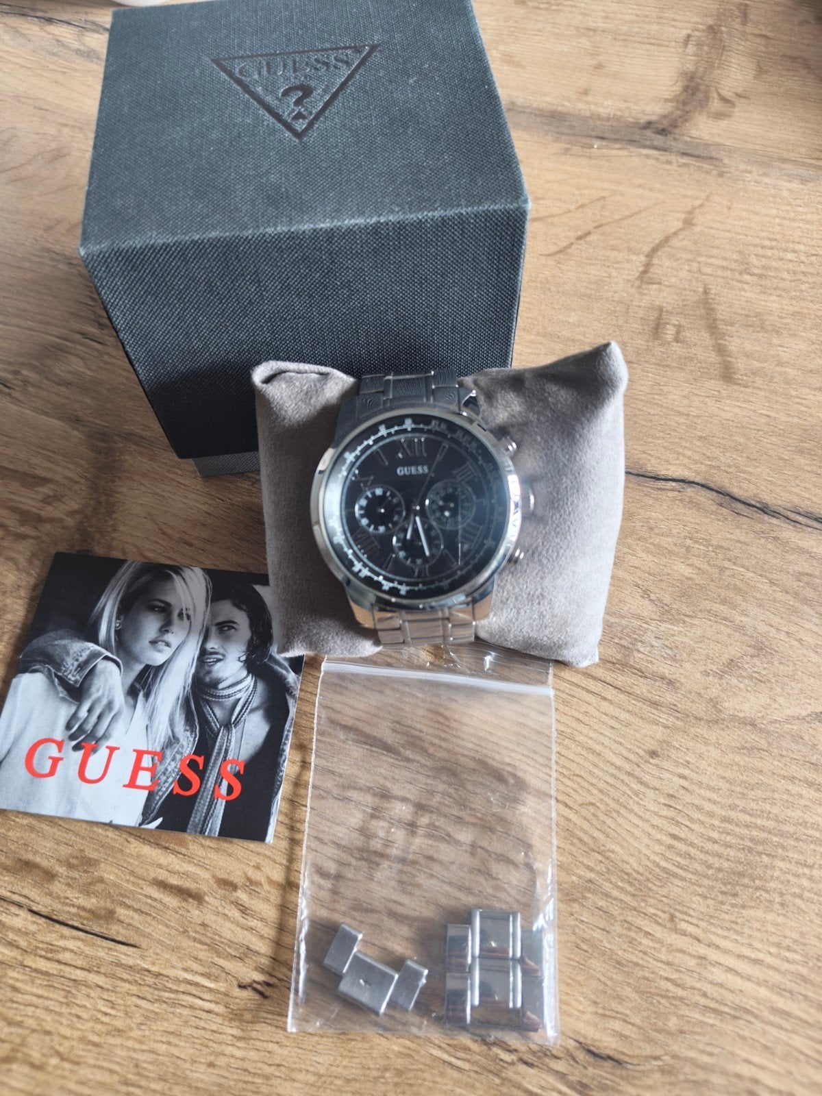Guess Horizon (W0379G1, Bijoux, Sacs & Beauté, Enlèvement ou Envoi