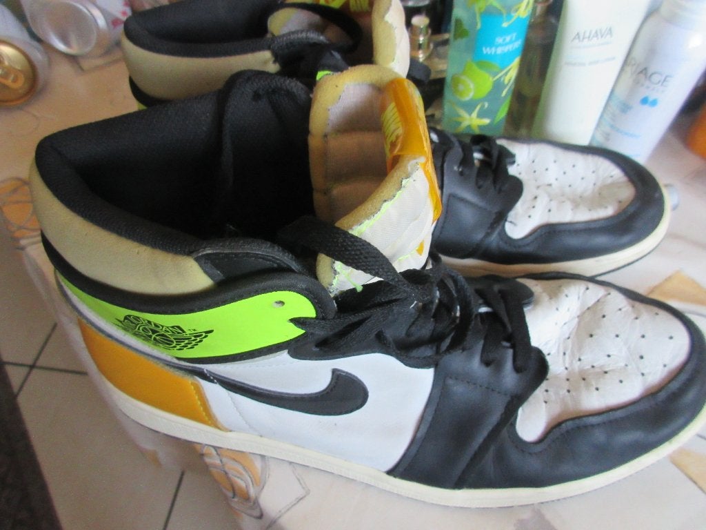 Nike Air Jordan 1 Retro High Vol University Gold goede staat, Kleding | Heren, Schoenen, Gedragen, Sportschoenen, Overige kleuren