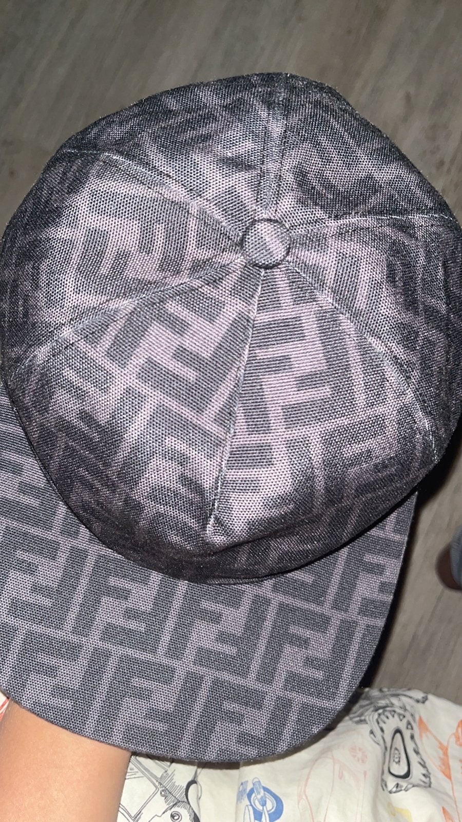Fendi pet moet snel weg, Ophalen, Nieuw, Pet