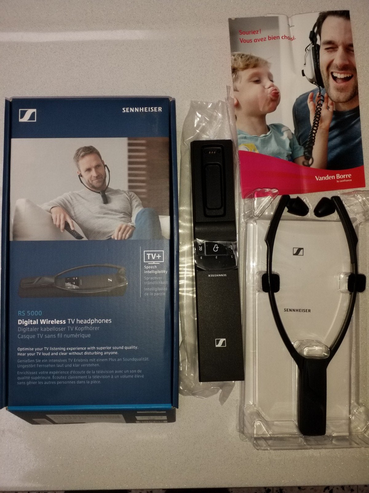 casque tv sans fil sennheiser RS 500 etat neuf, Ophalen, Sennheiser, Draadloos