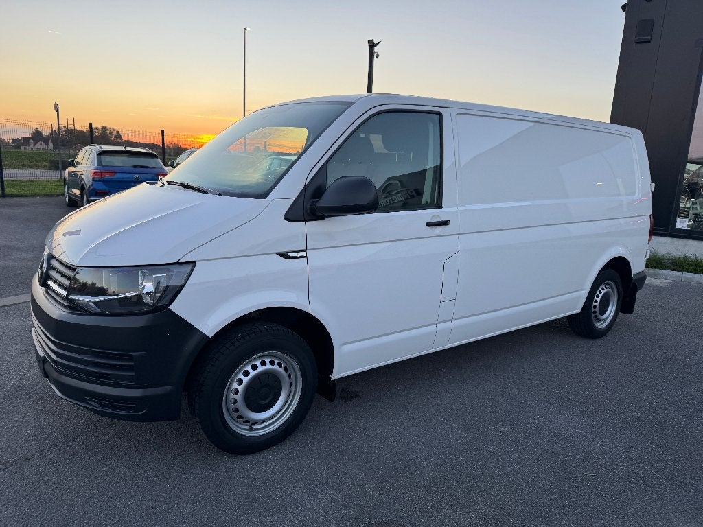 Volkswagen Transporter 2.0 tdi L2 pdc gps airco, Auto's, Voorwielaandrijving, Dealer onderhouden, Stof, 4 cilinders