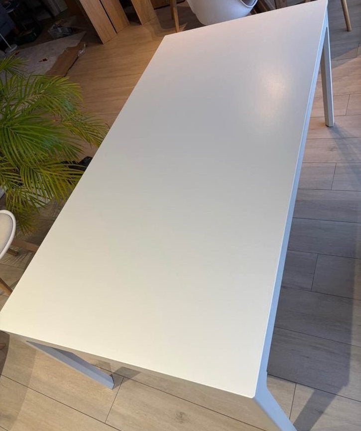 Uitschuifbare witte tafel, Huis en Inrichting, Ophalen, Zo goed als nieuw