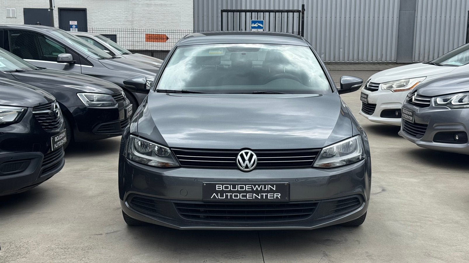 Volkswagen Jetta 2011 1.2Benzine 160.xxxkm/Airco,Sensor,Navi, Auto's, Voorwielaandrijving, Stof, Zwart, 5 deurs
