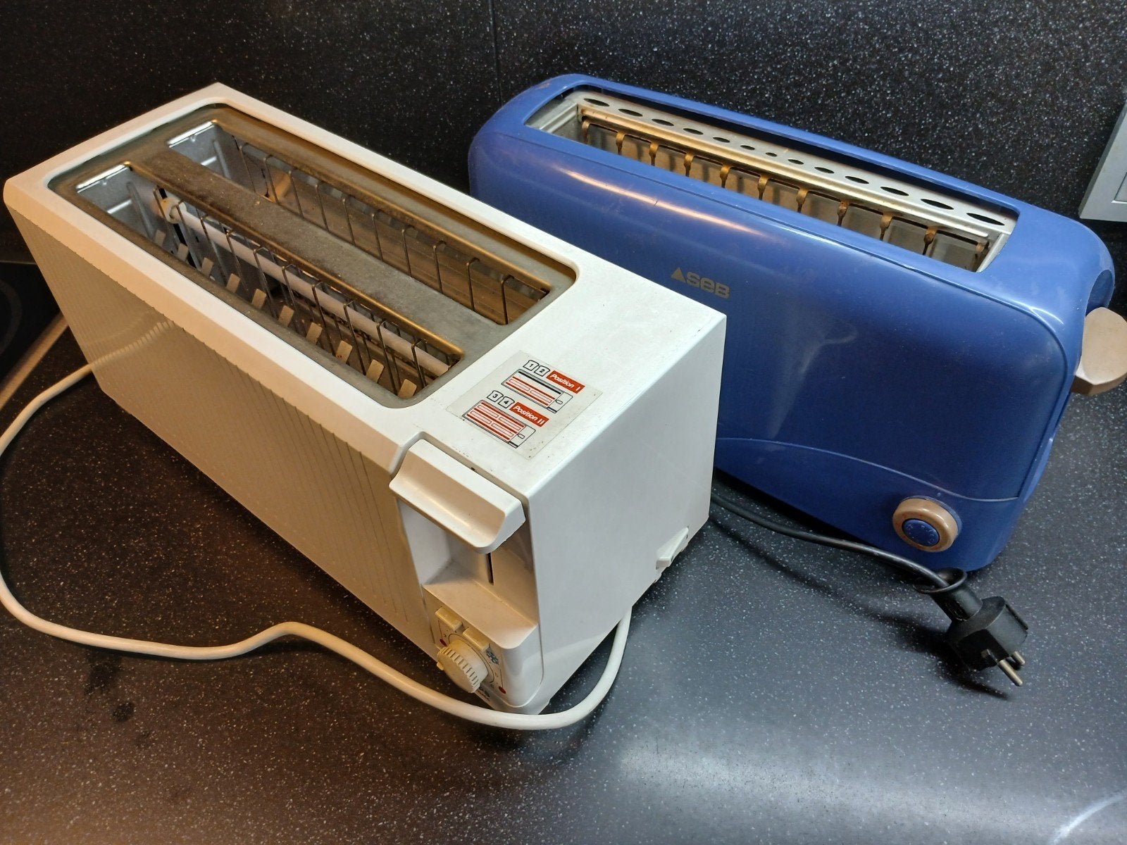 2 broodroosters, Elektronische apparatuur, Ophalen