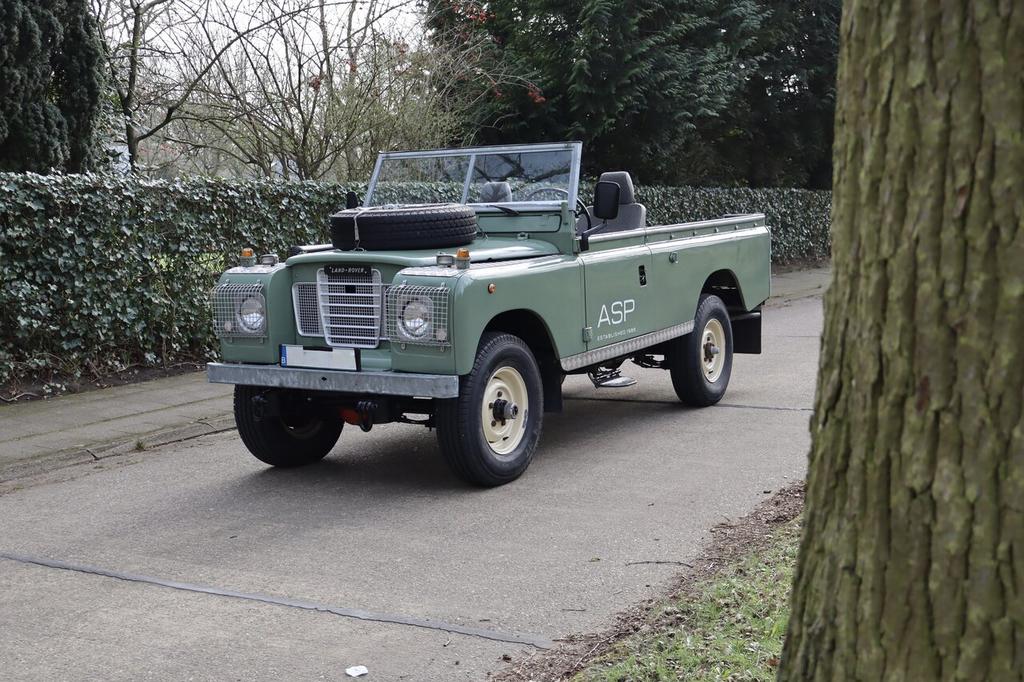 Land Rover Serie III 109 Hardtop | 1981, Auto's, 0 kg, 0 cilinders, Trekhaak, Zwart