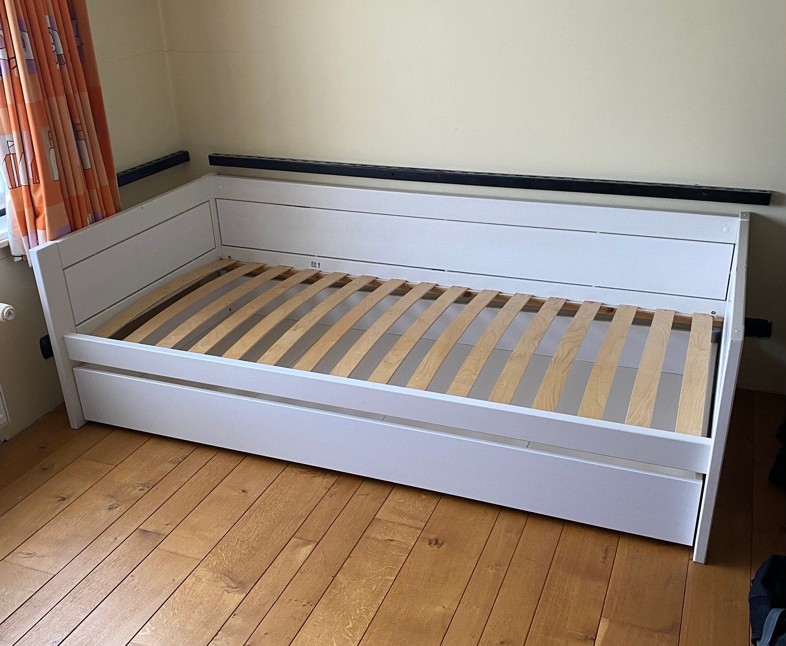 Mooi één persoon bed met lattenbodem 200 x 90, Enlèvement, Comme neuf