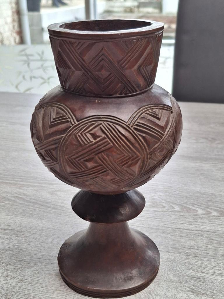 Coupe à vin authentique en palmier Kuba sculptée à la main (, Enlèvement ou Envoi