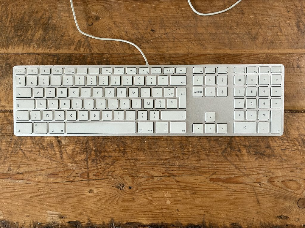 Apple Keyboard, Gebruikt, Azerty, Ophalen of Verzenden, Apple