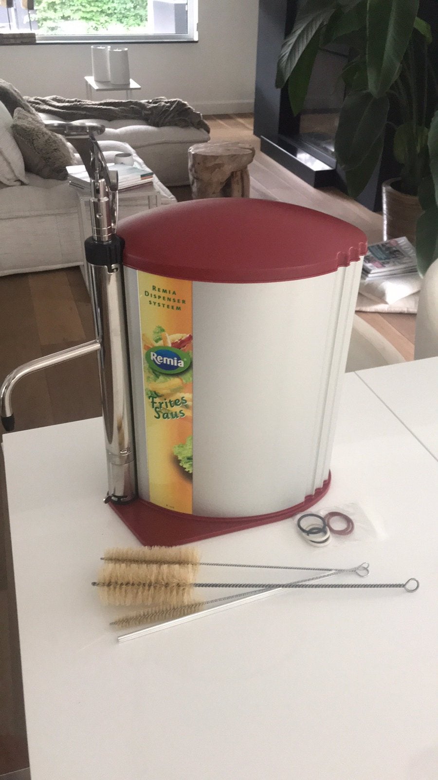 Saus dispenser remia.2 stuks, Ophalen