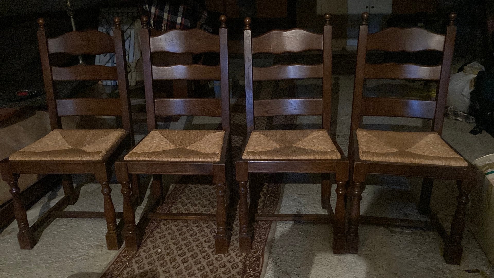 Houten Eetkamerstoelen met rieten zitting, Ophalen, Bruin, Rustiek, Zo goed als nieuw