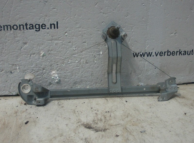 RAAMMECHANIEK HAND RECHTS ACHTER Meriva (A) (93367905-RH), Gebruikt, Opel, Opel Automobile GmbH, Kontakt-opel@opel.com