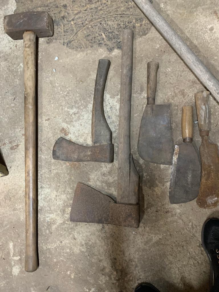 Hakken bijlen snoeischaar hark riek schoffel sch, Tuin en Terras, Hand-tuingereedschap, Ophalen of Verzenden, Zo goed als nieuw