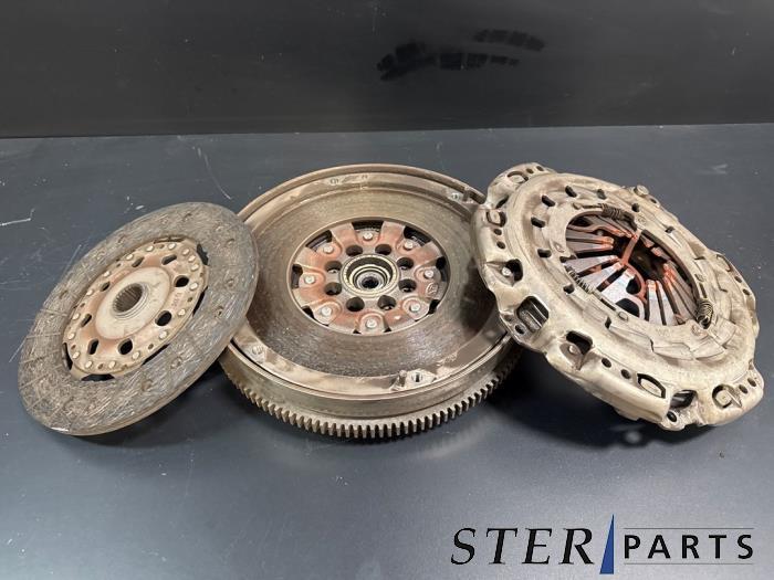Volant moteur d'un Mercedes C-Klasse, 3 mois de garantie, Utilisé, -, -