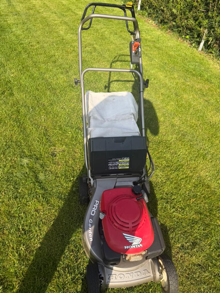 Professionele honda grasmaaier gxv motor en cardan, Ophalen, Cirkelmaaier, Gebruikt, Opvangbak