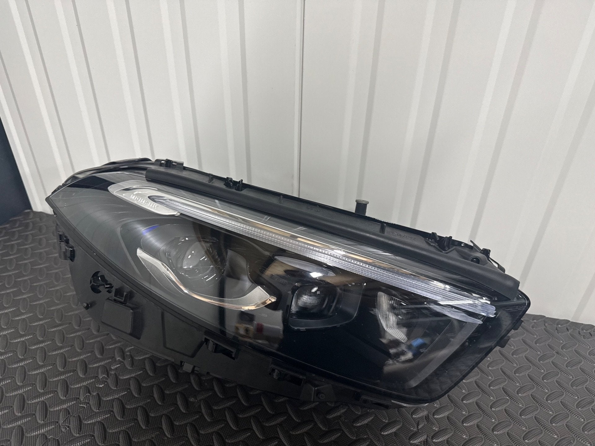 Mercedes A klasse w177 facelift Multibeam Led R A1779065804, Mercedes-Benz AG, Mercedes-Benz, Nieuw, Mercedesstrasse 120
70372  Stuttgart, DE