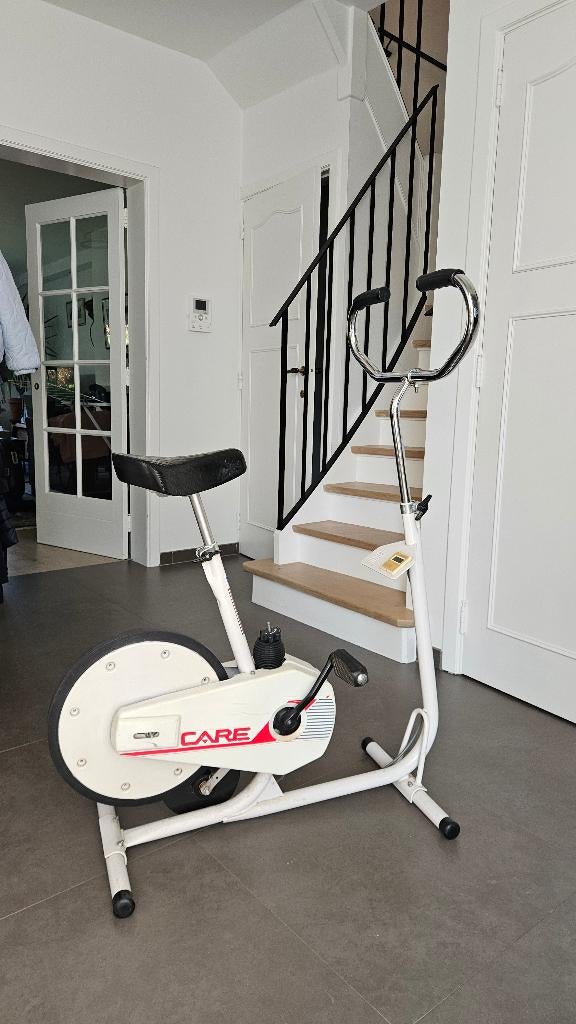 Vélo d'appartement manuel, Sport en Fitness, Fitnessapparatuur, Ophalen, Gebruikt, Metaal, Benen