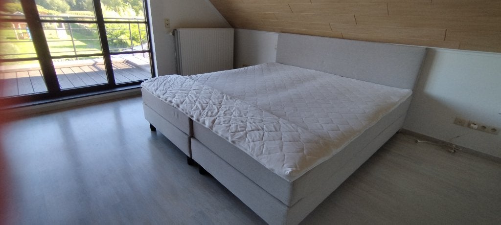 Grote tweepersoonsboxspring van 200 cm breed en 220 cm lang, Ophalen, Gebruikt, Tweepersoons, Overige maten