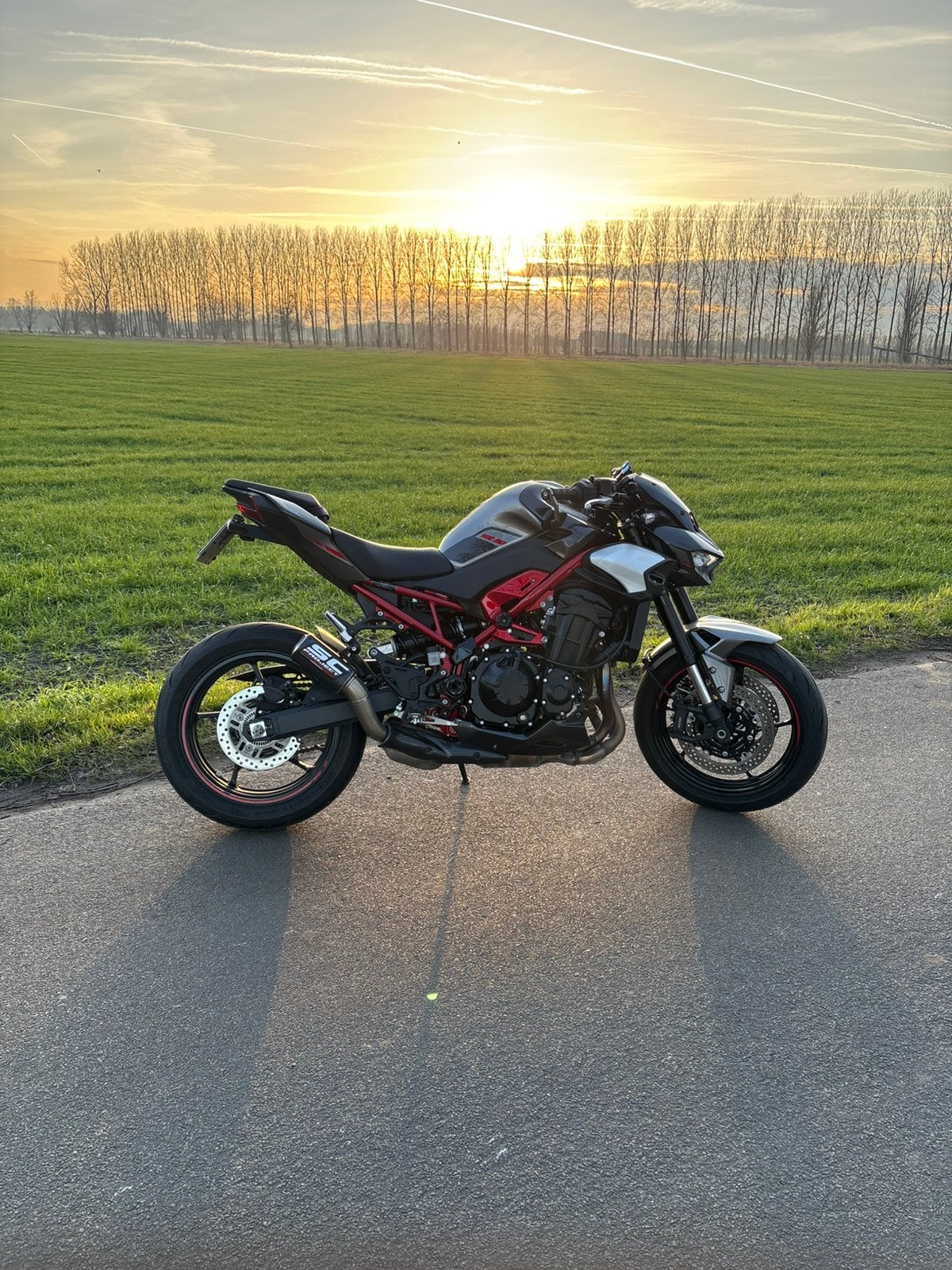 Kawasaki Z900 2025 full power A2 papieren, Motoren, Motoren | Kawasaki, 4 cilinders, 948 cc, Particulier, Minimaal motorrijbewijs A2