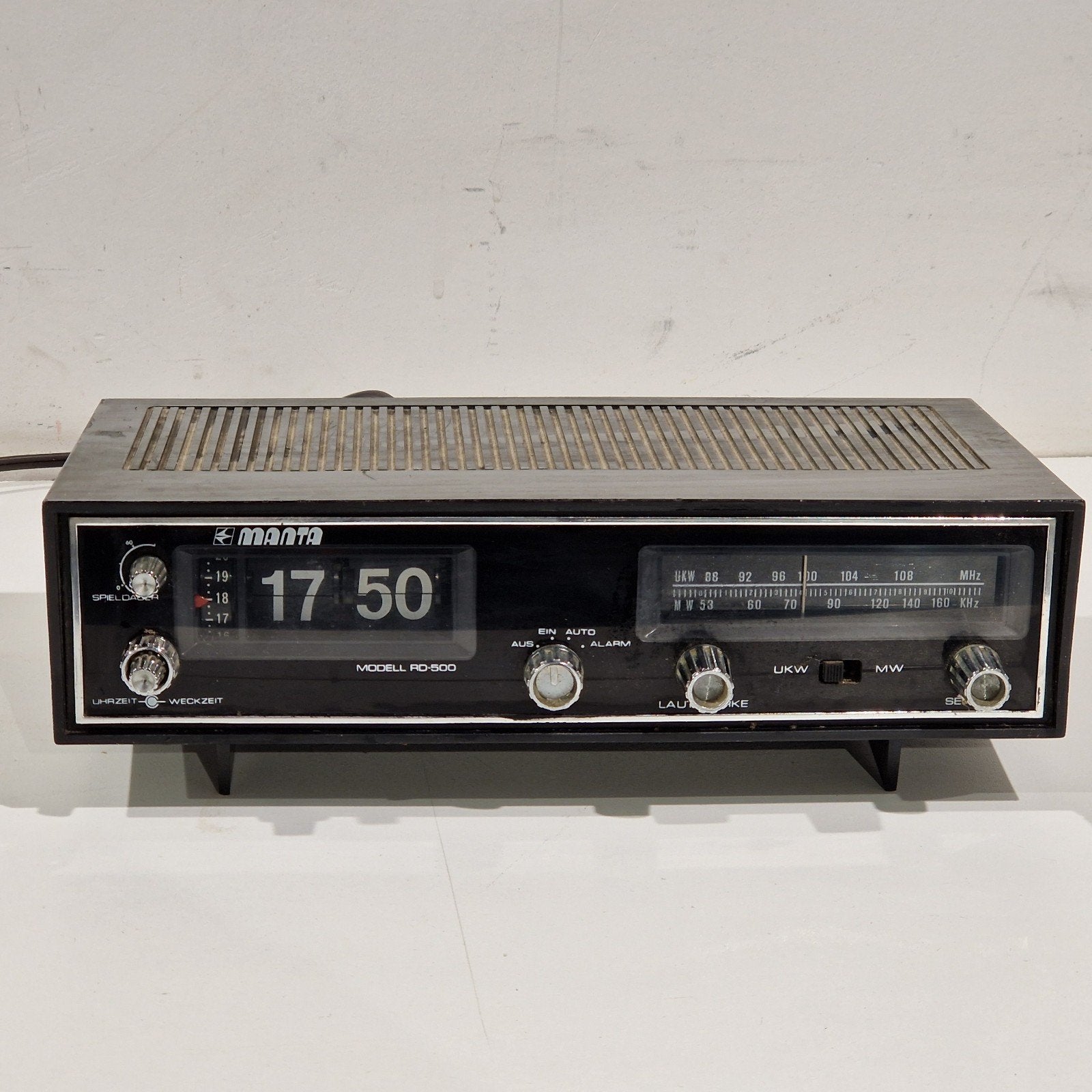 flip flap MANTA modell rd 500 , klok wekker radio, Ophalen of Verzenden