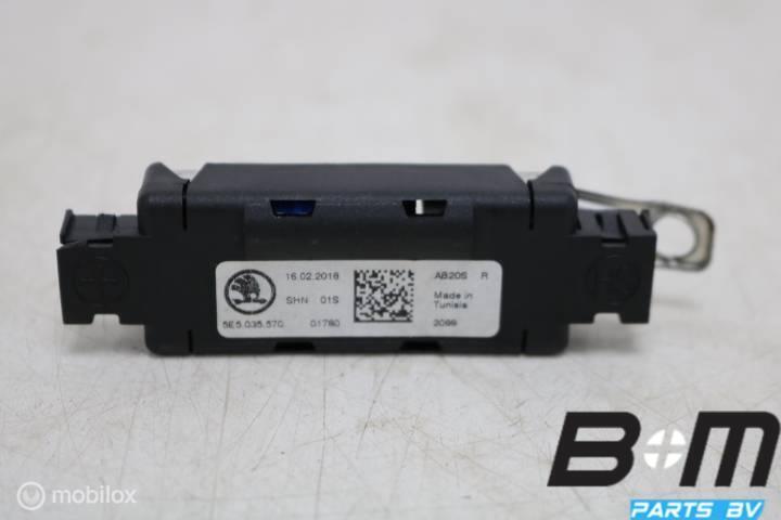 Ontstoringsfilter FM - Plus VW Passat B8 5E5035570, Autos : Divers, Haut-parleurs voiture, Utilisé
