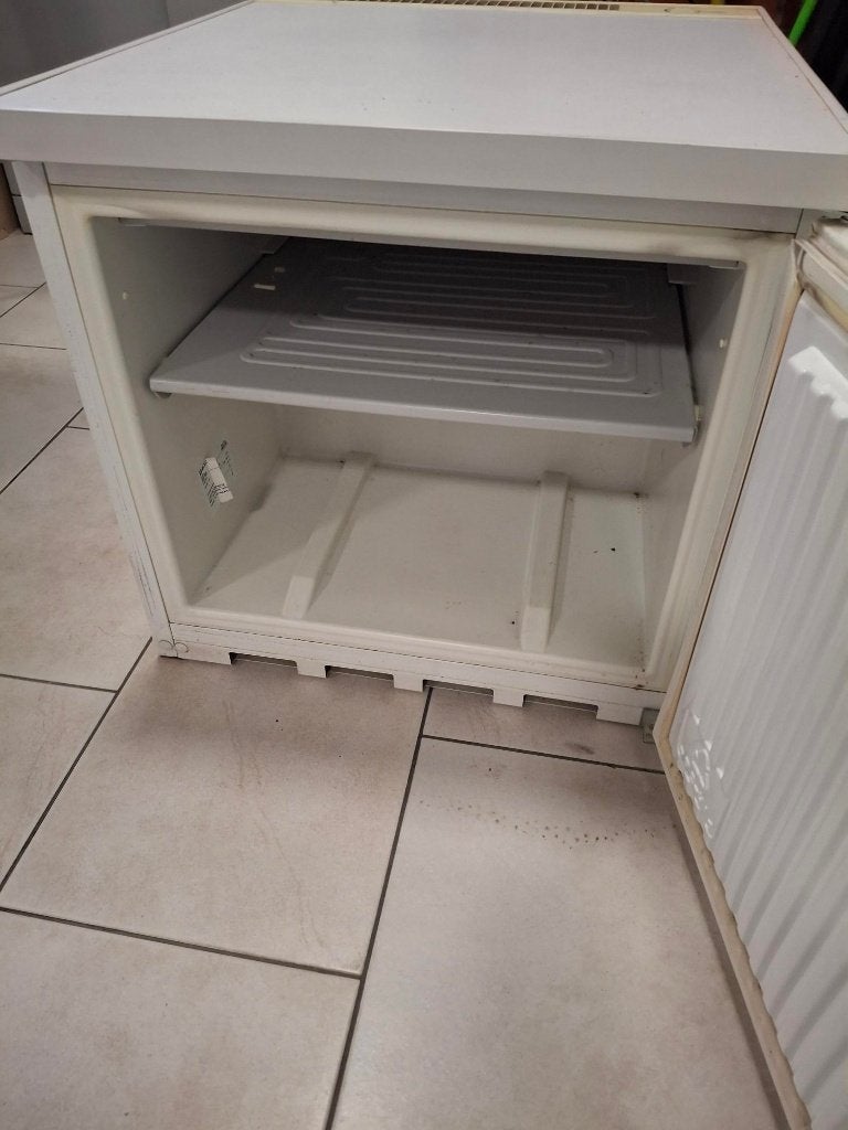 diepvriezer, Elektronische apparatuur, Vriezers en Diepvrieskisten, Ophalen, Zo goed als nieuw, Vrijstaand