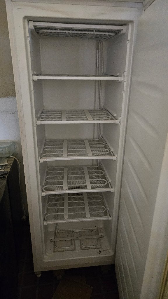 Vriezer, Elektronische apparatuur, Vriezers en Diepvrieskisten, Gebruikt, 140 tot 160 cm, Ophalen, Vrieskast