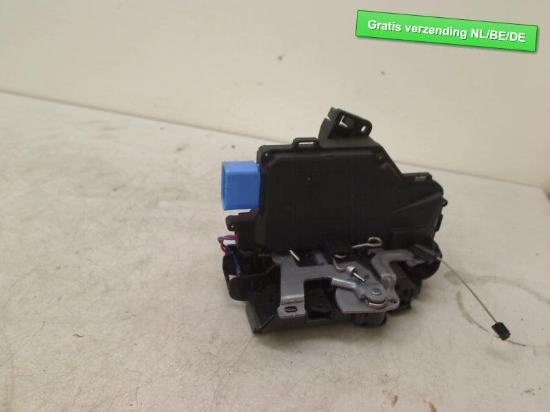 SERRURE DE PORTE MOTEUR AVANT GAUCHE Touran (1T3), Volkswagen, Volkswagen AG, Utilisé, Kundenbetreuung@volkswagen.de
