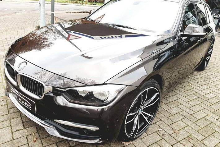 bmw 318i luxury line - zomer+wintervelgen, Achterwielaandrijving, Euro 6, Zwart, Bruin