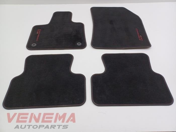 Matten Set van een DS Automobiles DS7 Crossback, Gebruikt, -, Overige automerken, -