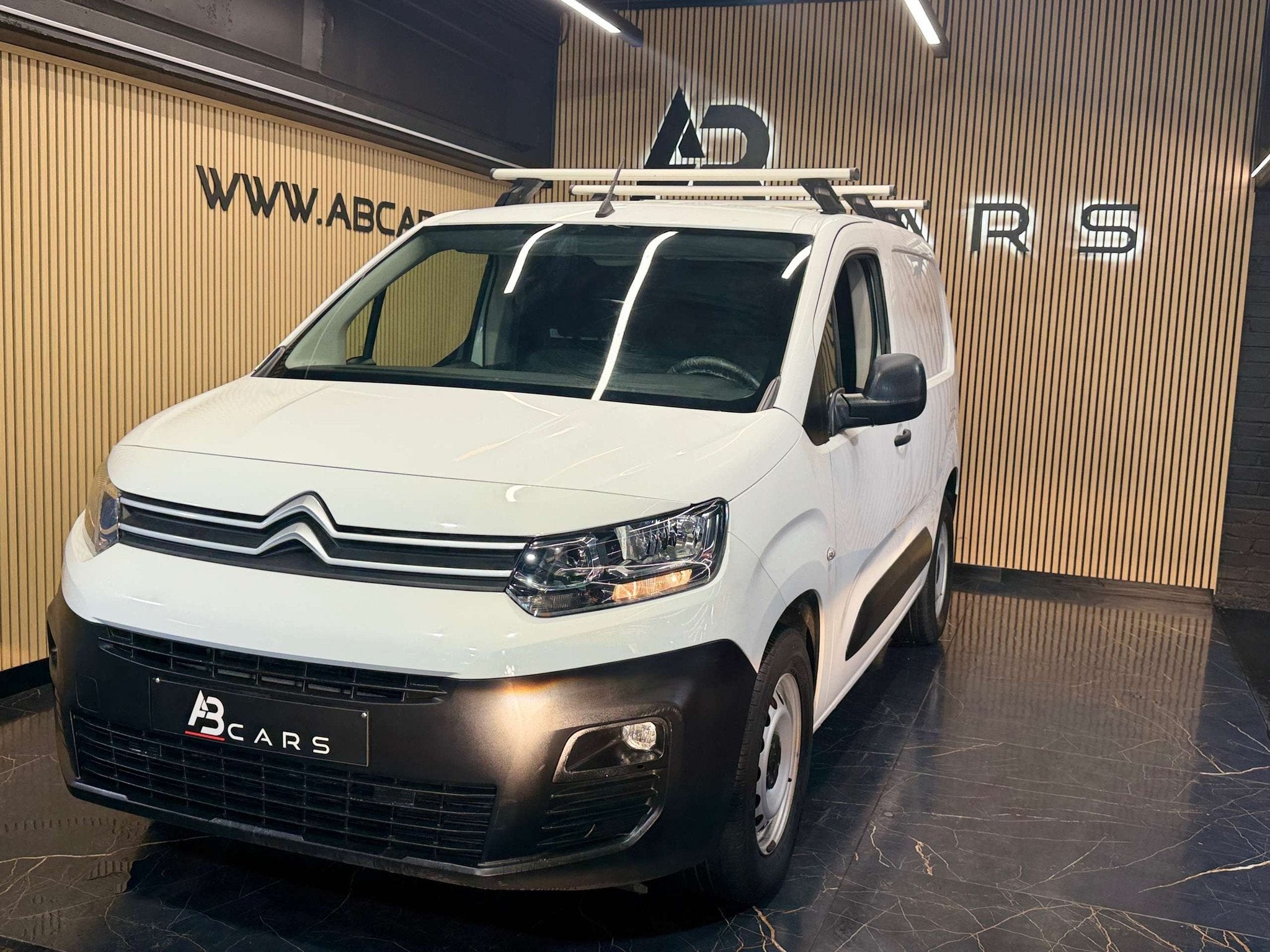 Citroën Berlingo 1.5 BlueHDi * UTILITAIRE 3 PLACES * GARANT, Autos, Achat, Entreprise, Boîte manuelle, 2020 kg