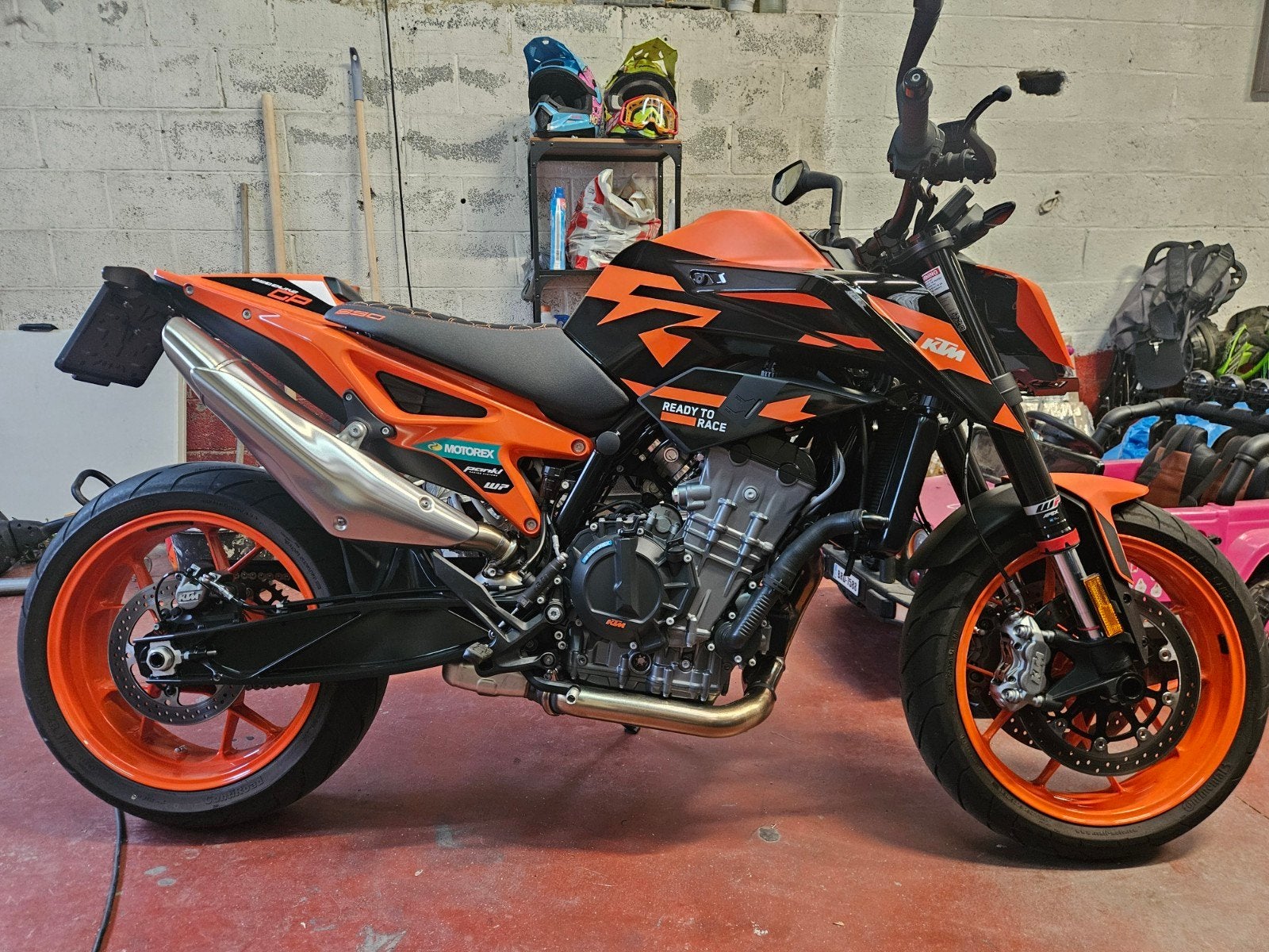 Ktm duke 890 gp 1950km!, Motos, Entreprise, Neuf