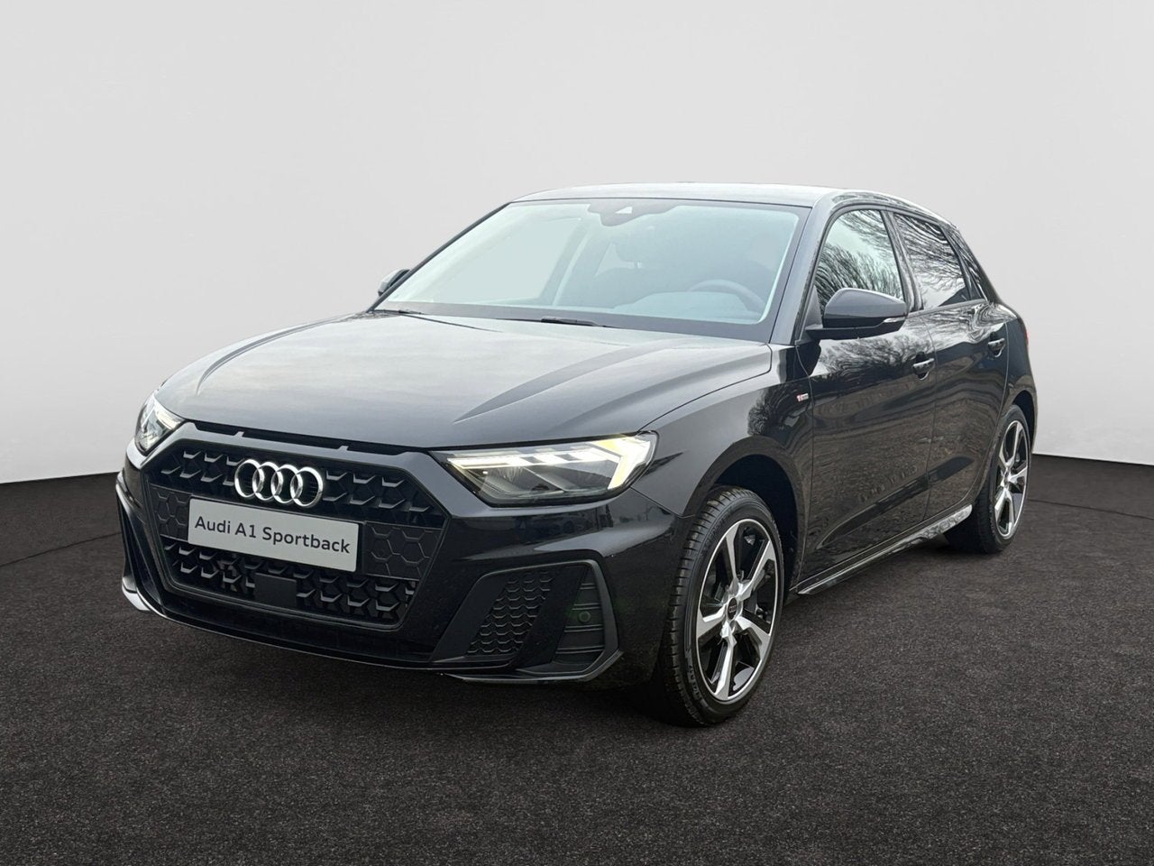 Audi A1 Sportback BUSINESS EDITION S LINE 25 TFSI 95 PK S TR, Automaat, A1, 129 g/km, Zwart