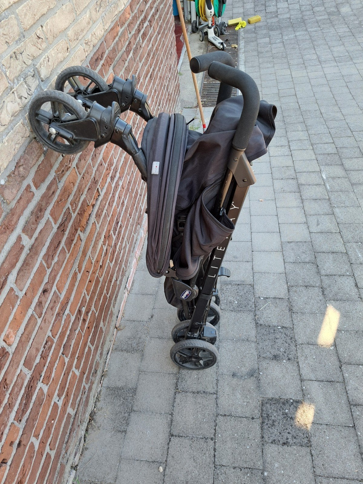 Chicco plooibuggy, Ophalen